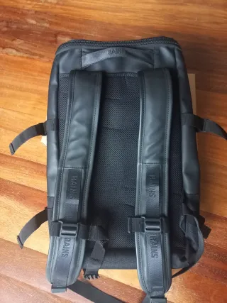 Mochila Rains Negra