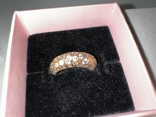 Anillo Pandora Dorado con Diamantes