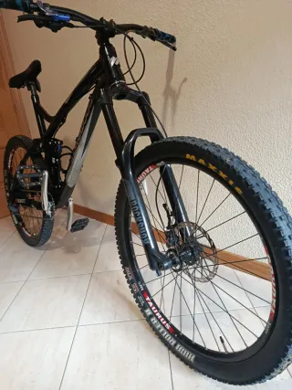 Bicicleta Enduro Doble Suspensión Morewood talla L
