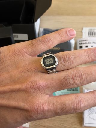 Casio CRW-001 Reloj Digital Plata y Negro