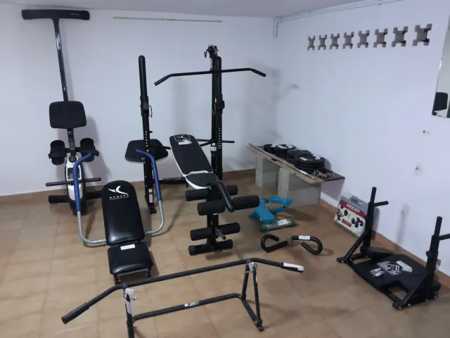 Equipo de gimnasio completo