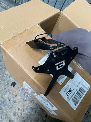 Portamatrículas Barracuda Kawasaki Z900