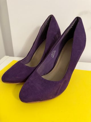 Zapatos de tacón morados