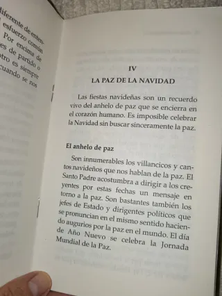 "Vivir La Navidad" y "La hora de los laicos".