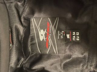 Chaqueta de moto negra spike