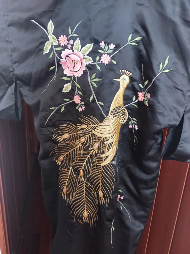 Kimono Japonés Bordado Pavo Real