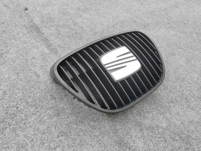 Rejilla frontal seat ibiza 6L