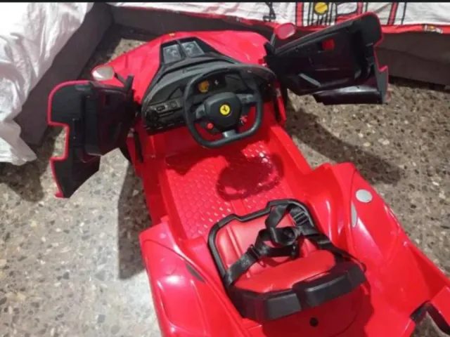 Coche Eléctrico Infantil Ferrari FXX-K Rojo