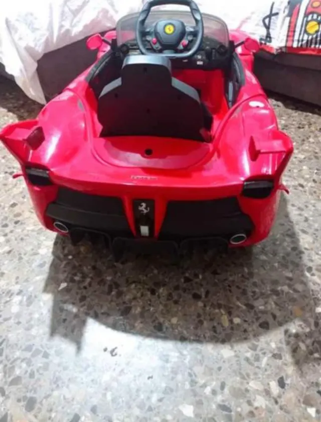 Coche Eléctrico Infantil Ferrari FXX-K Rojo