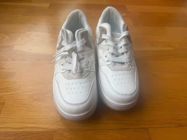 Zapatos con ruedas talla 36