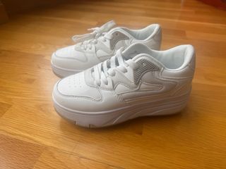 Zapatos con ruedas talla 36