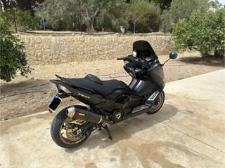 Yamaha TMAX 530 black Max Abs  .