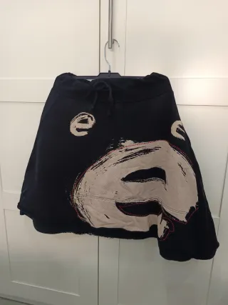 Falda Desigual Negra