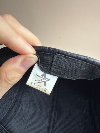 Boina Gorra Sintética Negra