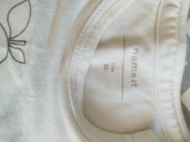 Conjunto Name it bebé 2-4m body pantalón calcetín