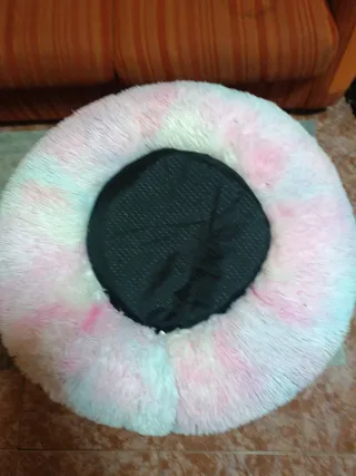 Cama para mascotas suave y cálida