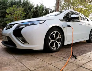 Opel Ampera 2012 eléctrico