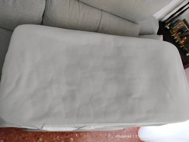 Lote para cuna: colchón y ropa de cama. Ikea LEN.