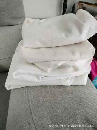 Lote para cuna: colchón y ropa de cama. Ikea LEN.