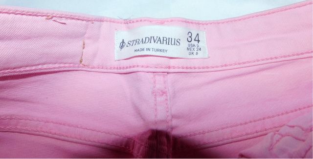Pantalón vaquero rosa flare