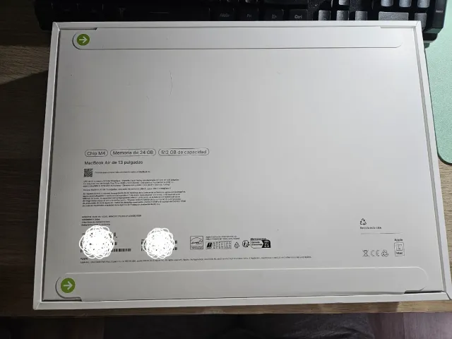 NUEVO - MacBook Air 13' M4