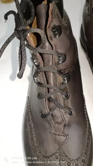 Botines de golf marrones