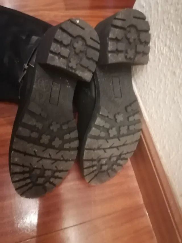 Stivali alti da donna neri e argentati