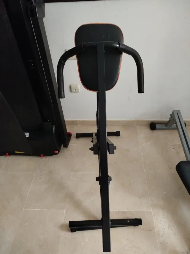 Bicicleta estática gimnasio