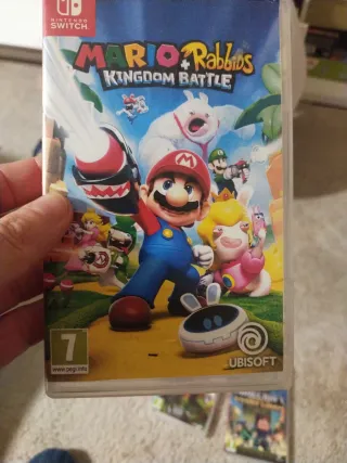 Nintendo Switch Lite Rosa con custodia e due giochi