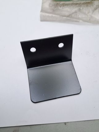 MTC4657 Soporte Capot Defender 90/110 Land Rover