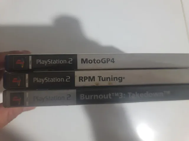 Juegos PS2: MotoGP 4, Burnout 3, RPM Tuning
