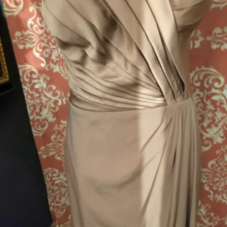 Vestido fiesta beige T44