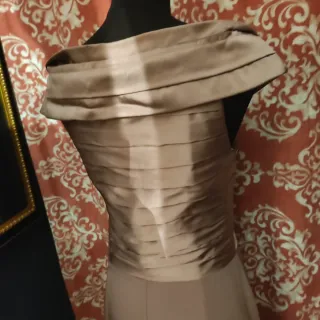 Vestido fiesta beige T44