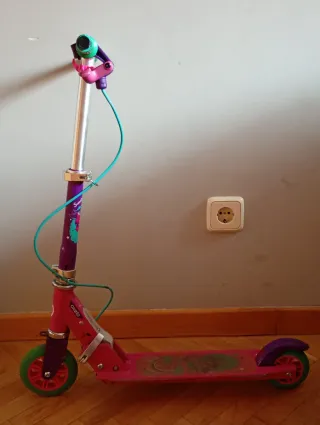 Patinete infantil Oxelo rosa y morado