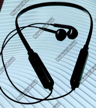 Auriculares inalámbricos deportivos con banda