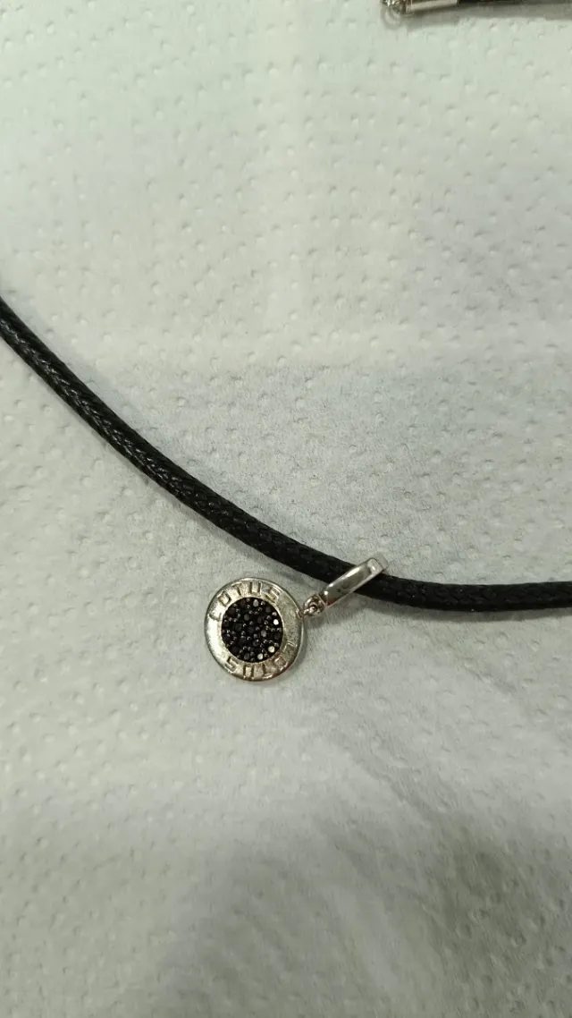 Colgante Lotus Plata y Circonitas Negras