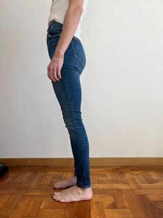 Pantalones tejanos pitillo azules