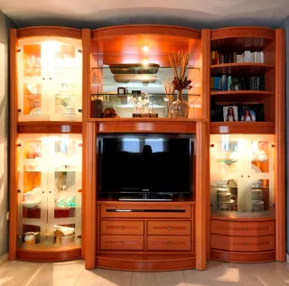 Mobile soggiorno Boiserie Ciliegio con vetrine illuminate