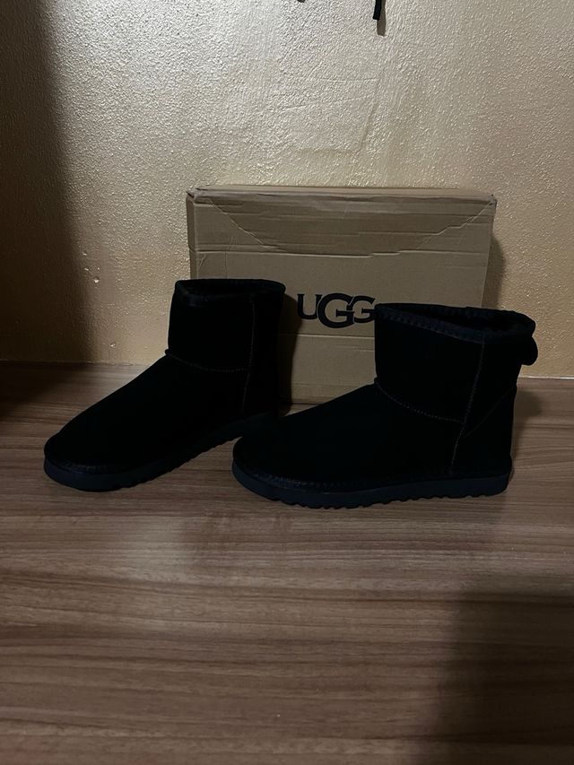 Stivaletti UGG neri