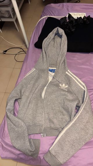 Sudadera Adidas Gris y Blanca