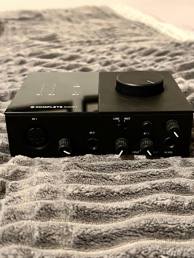 Native Instruments Komplete Audio 1 Interfaz