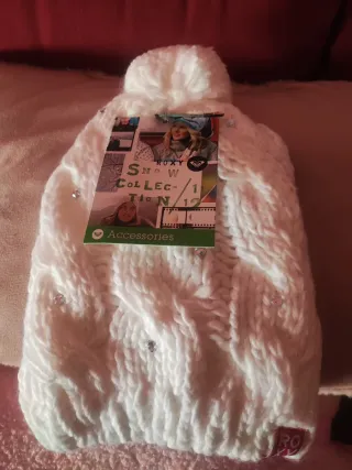 Gorro Blanco con strass plateado de Roxy