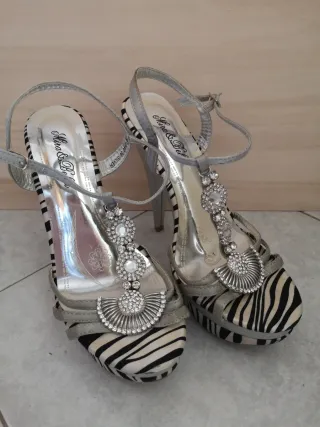 Scarpe con tacco Mina & Oli zebrate