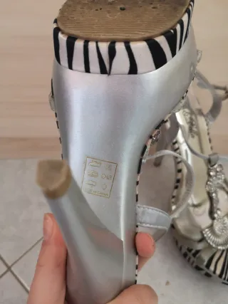 Scarpe con tacco Mina & Oli zebrate