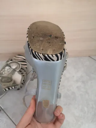 Scarpe con tacco Mina & Oli zebrate