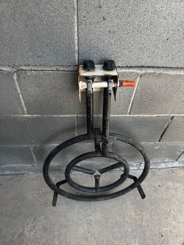 Estrebes de cocina  de gas butano con soporte metá