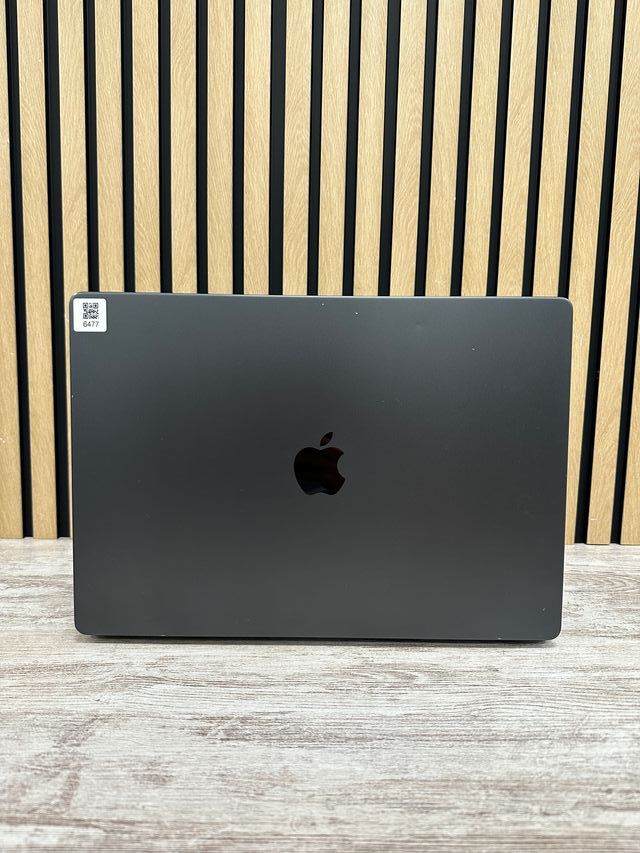 MacBook Pro 16" 2023 M3 PRO 18gb 500gb SSD