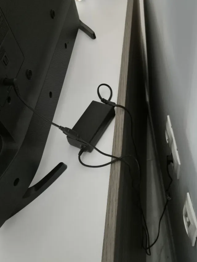 TV Samsung 30 pulgadas Negra