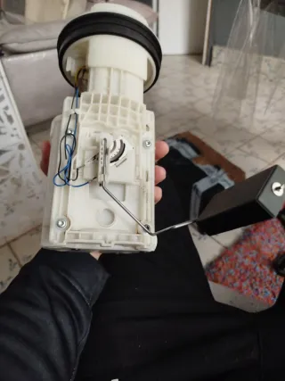 Bomba aforador combustible