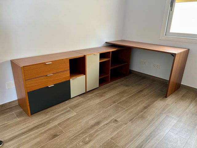 Escritorio modular con cajones